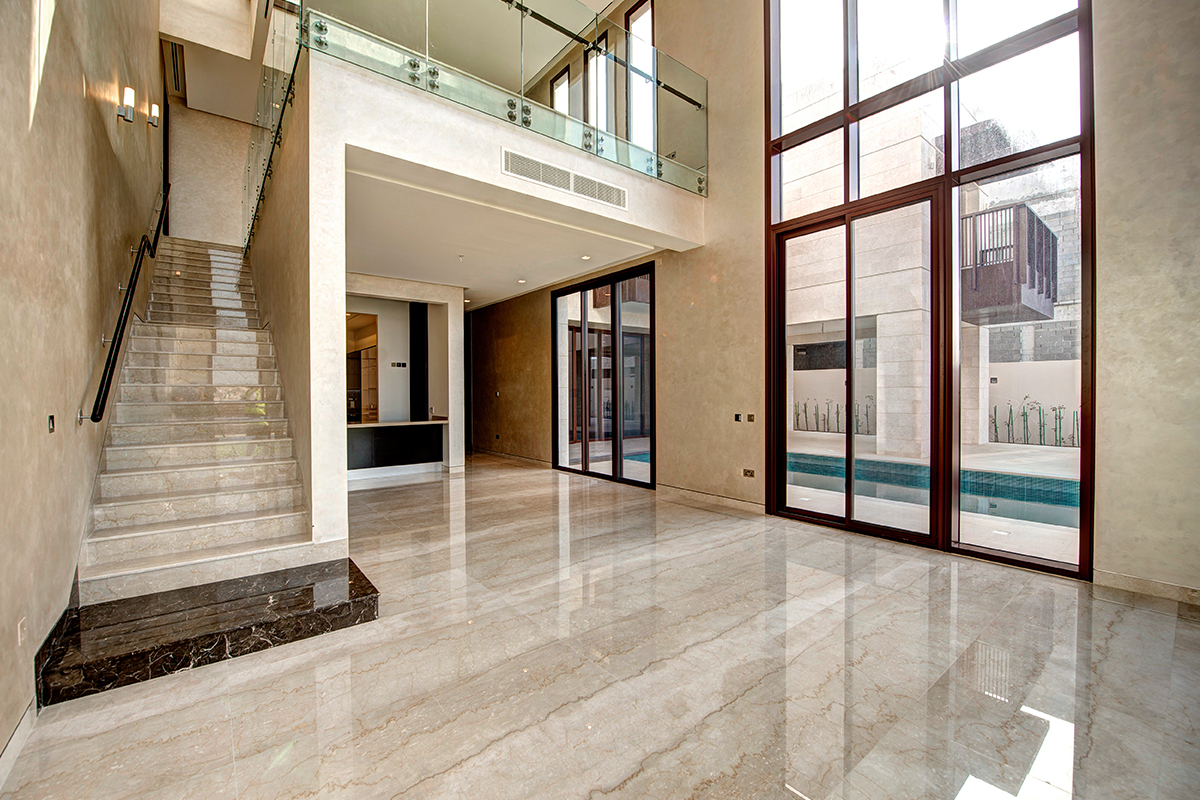 Elegant open-plan kitchen with premium finishes at Hidd Al Saadiyat